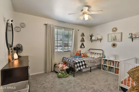 Bedroom - 2041 W State Ave, Phoenix, AZ 85021 photo 4 of 7