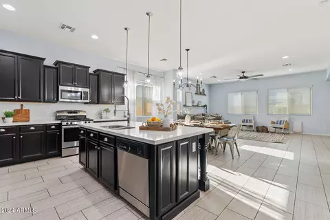 Kitchen - 10548 E Palladium Dr, Mesa, AZ 85212 photo 2 of 8