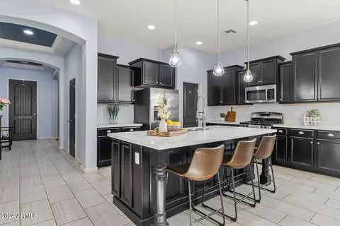 Kitchen - 10548 E Palladium Dr, Mesa, AZ 85212 photo 4 of 8