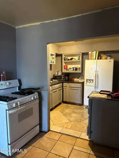 3 S 28th Dr, Phoenix, AZ 85009 photo 5
