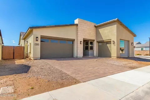 Exterior - 1291 E Donato Ct, Gilbert, AZ 85298 photo 3 of 26