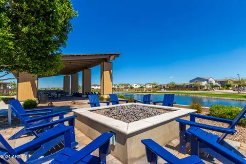 Exterior - 1291 E Donato Ct, Gilbert, AZ 85298 photo 19 of 26