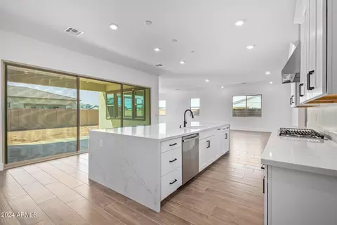 Kitchen - 1291 E Donato Ct, Gilbert, AZ 85298 photo 1 of 7