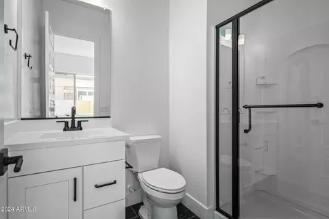 Bath - 1291 E Donato Ct, Gilbert, AZ 85298 photo 7 of 7