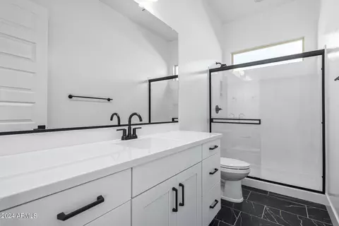 Bath - 1291 E Donato Ct, Gilbert, AZ 85298 photo 6 of 7