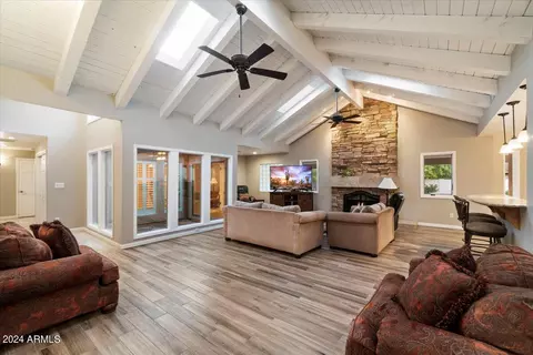 3650 E Mountain View Rd, Phoenix, AZ 85028