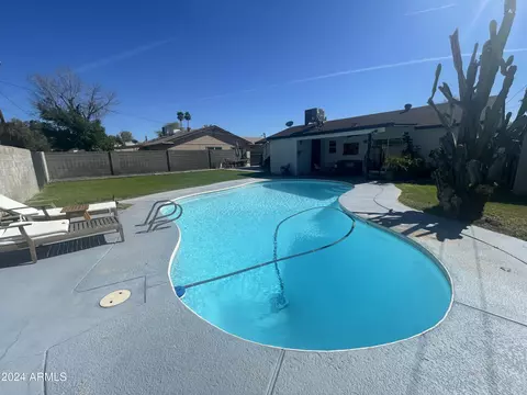 422 E Balboa Dr, Tempe, AZ 85282 photo 3