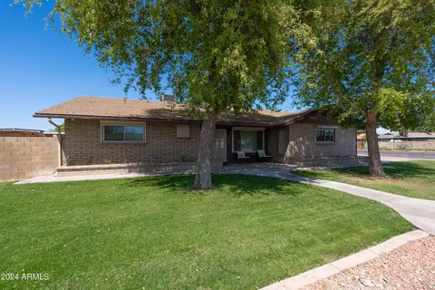 1558 E Grove Ave, Mesa, AZ 85204 photo 2