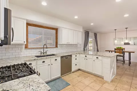 3409 E Glenhaven Dr, Phoenix, AZ 85048 photo 11
