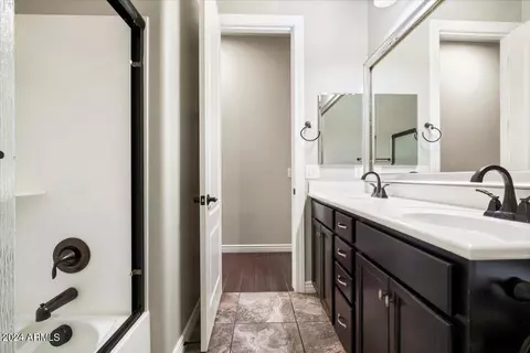 Bath - 3756 Ellis St, Mesa, AZ 85205 photo 1 of 5