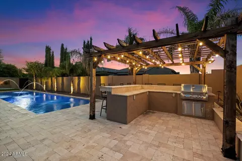 Exterior - 3756 Ellis St, Mesa, AZ 85205 photo 4 of 9