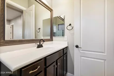 Bath - 3756 Ellis St, Mesa, AZ 85205 photo 4 of 5
