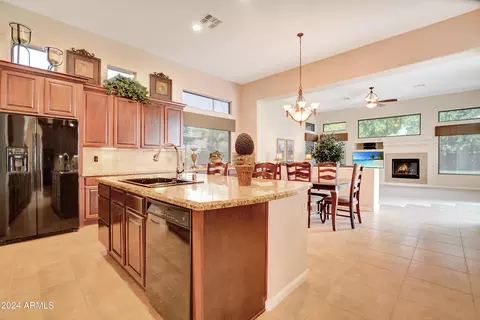 Kitchen - 4142 E Meadowview Dr, Gilbert, AZ 85298 photo 1 of 4