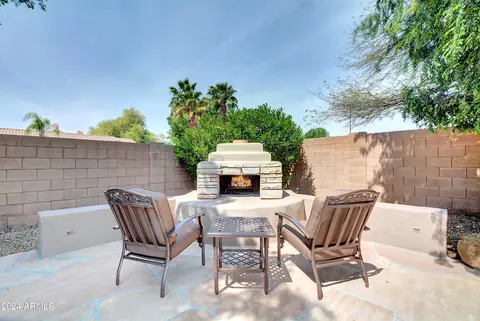 Exterior - 4142 E Meadowview Dr, Gilbert, AZ 85298 photo 5 of 23
