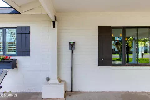 120 E Tuckey Ln, Phoenix, AZ 85012 photo 3