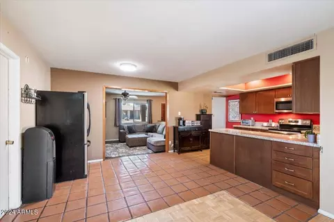 2950 E Surrey Ave, Phoenix, AZ 85032 photo 11
