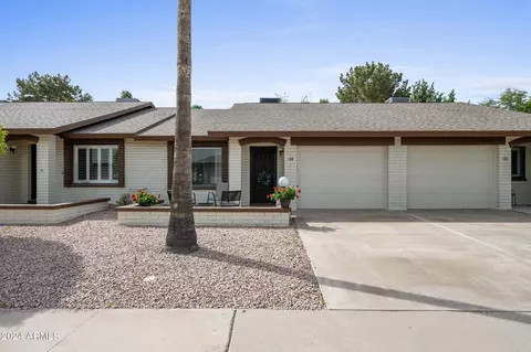 2064 S Farnsworth Dr #10, Mesa, AZ 85209
