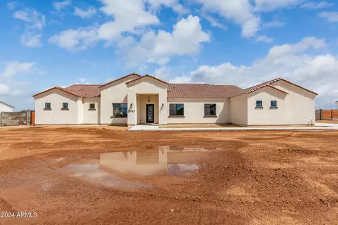 30965 N Lola Ln, San Tan Valley, AZ 85142