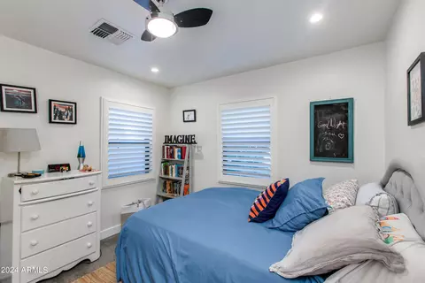 Bedroom - 4036 E Vernon Ave, Phoenix, AZ 85008 photo 6 of 8
