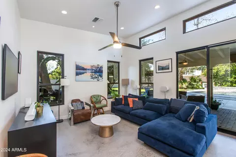 Living - 4036 E Vernon Ave, Phoenix, AZ 85008 photo 5 of 7