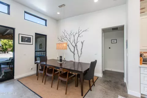 Dining - 4036 E Vernon Ave, Phoenix, AZ 85008 photo 2 of 2