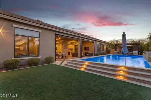 Exterior - 2524 E Muirfield St, Gilbert, AZ 85298 photo 4 of 27