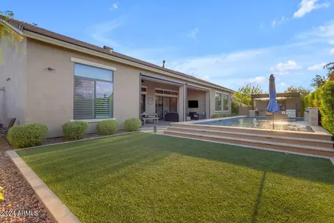 Exterior - 2524 E Muirfield St, Gilbert, AZ 85298 photo 13 of 27