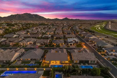 View/Area - 2524 E Muirfield St, Gilbert, AZ 85298 photo 8 of 14