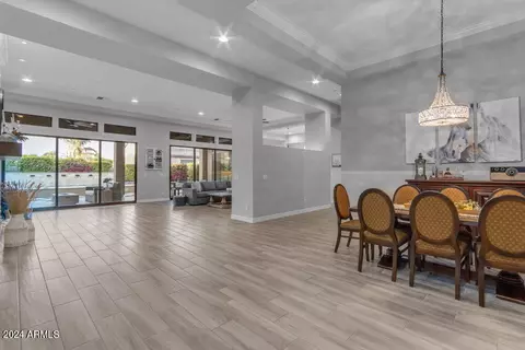 Dining - 2524 E Muirfield St, Gilbert, AZ 85298 photo 2 of 5