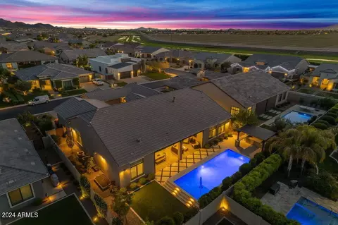 View/Area - 2524 E Muirfield St, Gilbert, AZ 85298 photo 6 of 14