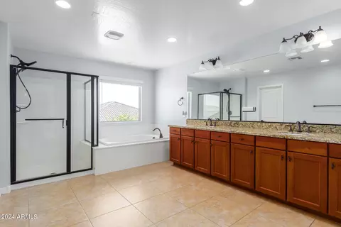 Bath - 2923 E Virginia St, Mesa, AZ 85213 photo 2 of 4