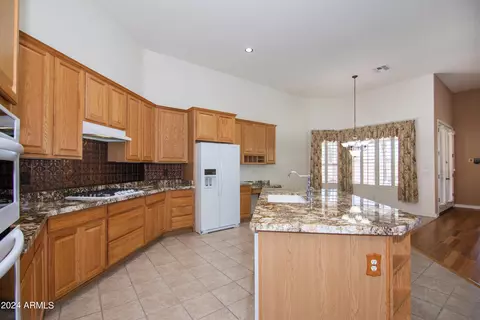 Kitchen - 9765 E Grandview St, Mesa, AZ 85207 photo 4 of 7