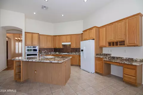 Kitchen - 9765 E Grandview St, Mesa, AZ 85207 photo 2 of 7