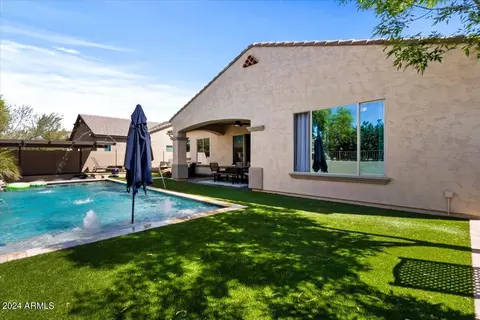 Exterior - 872 E Hampton Ln, Gilbert, AZ 85295 photo 17 of 17