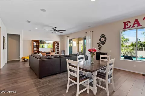 Dining - 872 E Hampton Ln, Gilbert, AZ 85295 photo 3 of 4