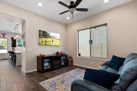 Bedroom - 872 E Hampton Ln, Gilbert, AZ 85295 photo 5 of 10