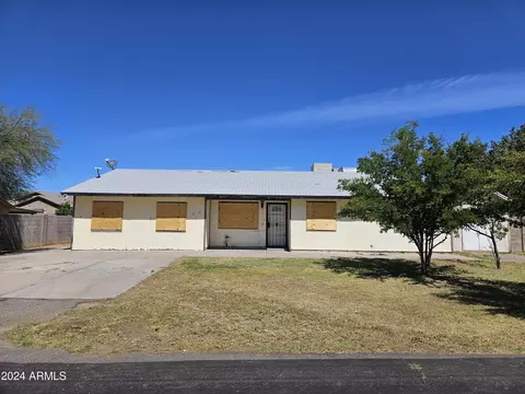 2818 E Villa Rita Dr, Phoenix, AZ 85032