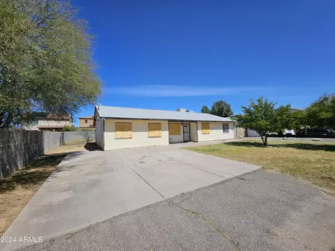 Exterior - 2818 E Villa Rita Dr, Phoenix, AZ 85032 photo 4 of 12