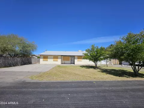 Exterior - 2818 E Villa Rita Dr, Phoenix, AZ 85032 photo 2 of 12