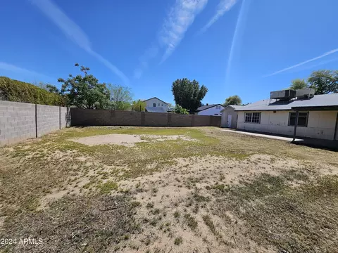 Exterior - 2818 E Villa Rita Dr, Phoenix, AZ 85032 photo 12 of 12