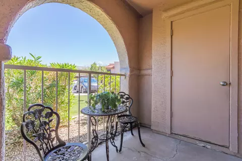 5757 W Eugie Ave #1072, Glendale, AZ 85304