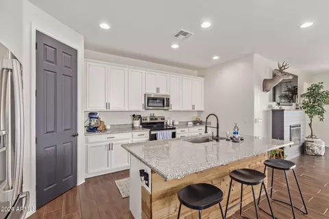 Kitchen - 9849 E Cotton Rd, Florence, AZ 85132 photo 1 of 3