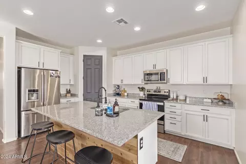 Kitchen - 9849 E Cotton Rd, Florence, AZ 85132 photo 2 of 3