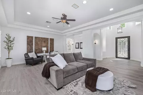 Living - 2890 E Page Ct, Gilbert, AZ 85234 photo 3 of 8