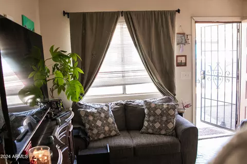 Living - 4812 E Caballero Cir, Mesa, AZ 85205 photo 2 of 4