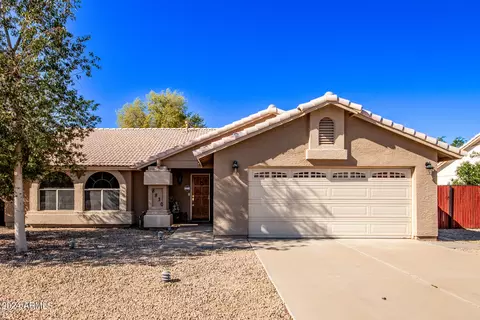 8830 W Charter Oak Rd, Peoria, AZ 85381