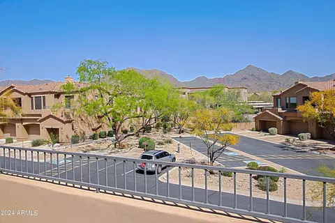 16600 N Thompson Peak Pkwy #2030, Scottsdale, AZ 85260