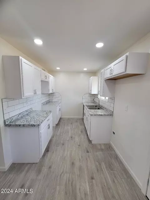 1318 E Grove St, Phoenix, AZ 85040 photo 7