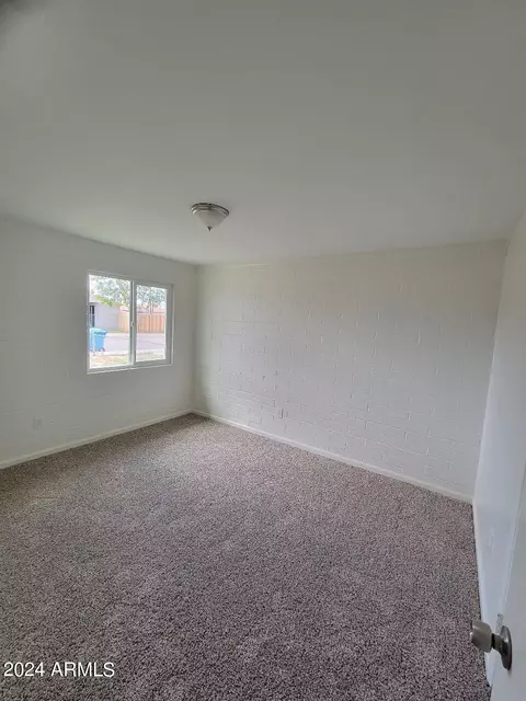 1318 E Grove St, Phoenix, AZ 85040 photo 11