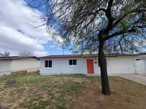 1318 E Grove St, Phoenix, AZ 85040 photo 2